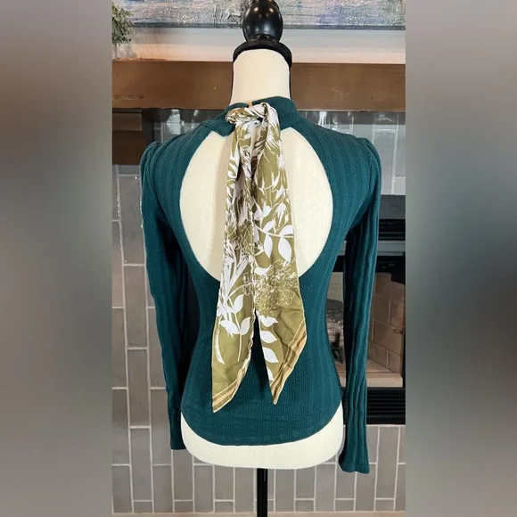 #855 Free People party in the back Keyhole back Scarf Tie Long Sleeve Blouse XS - Picture 4 of 9